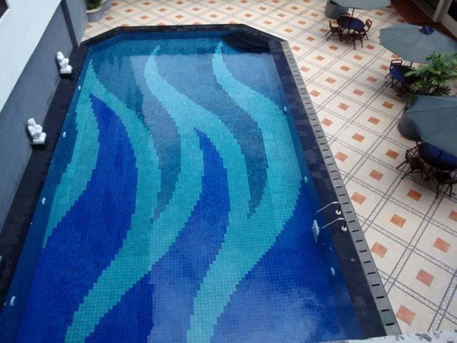 Amans Hotel Ambon Eksteriør billede