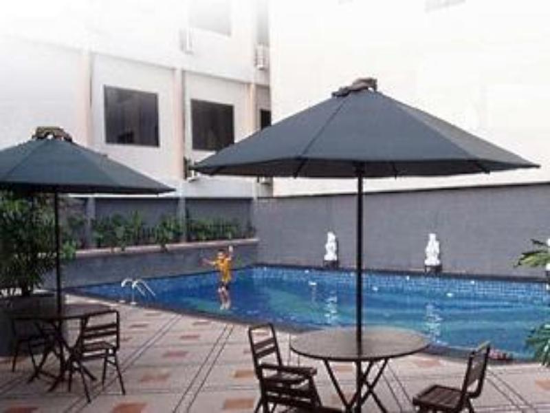 Amans Hotel Ambon Eksteriør billede